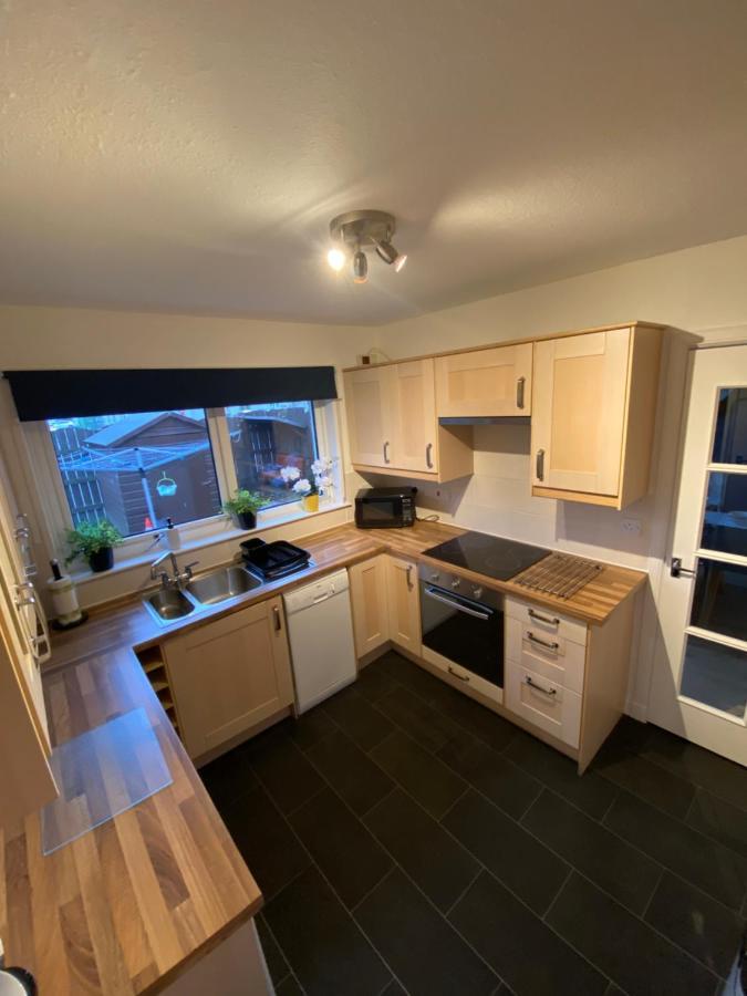 Delightful, Central 3 Bedroom House With Garden & Free Parking إينفيرنيس المظهر الخارجي الصورة